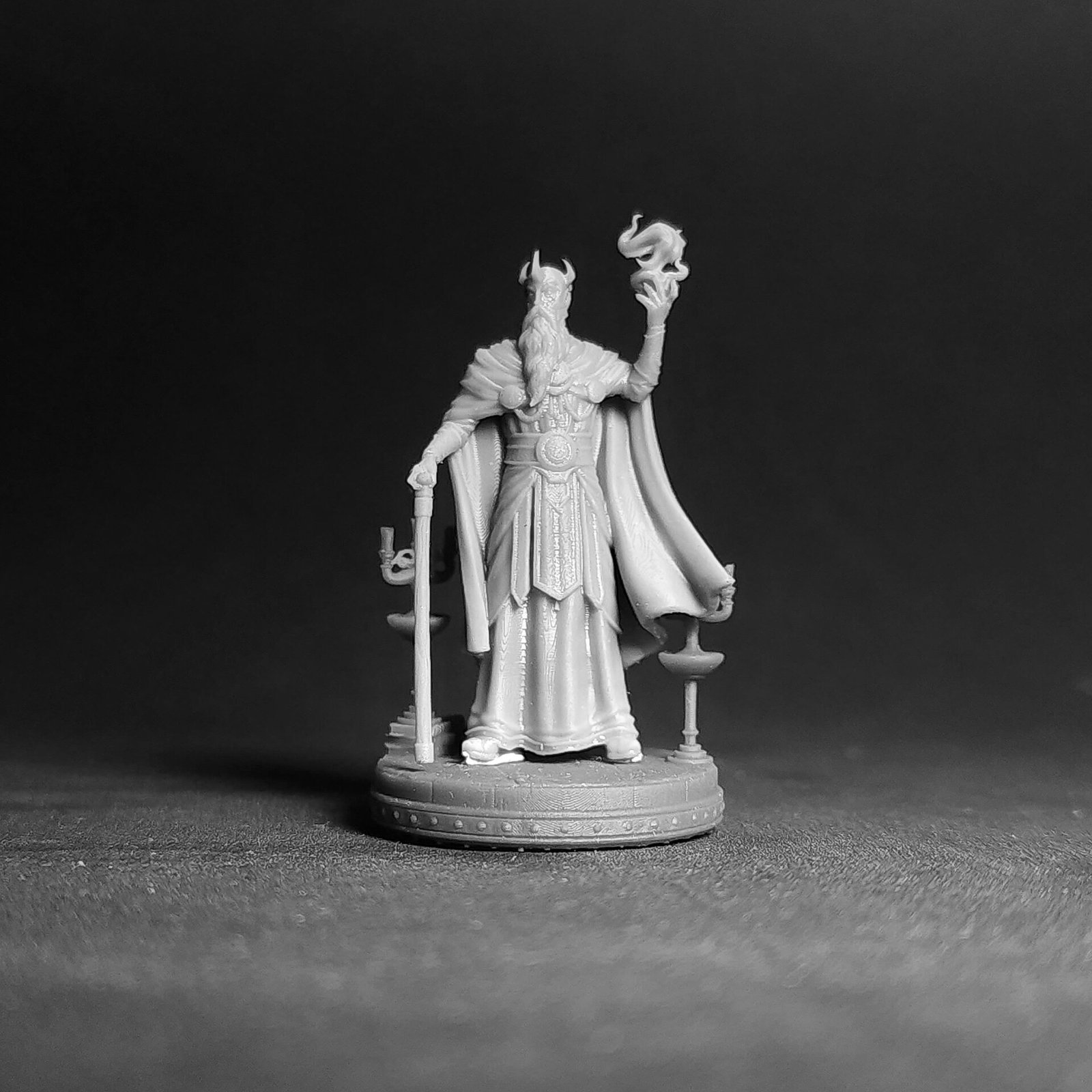 Mago Malachi (inspirado em Morkai, o Vermelho)