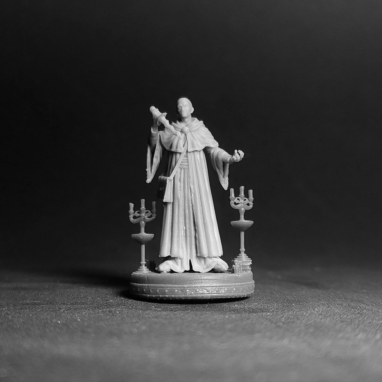 Mago negro Argorath Kessl (inspirado em Akar Kessel)